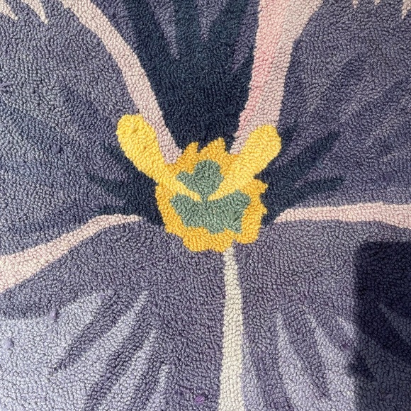 Vintage Viola Flower / pansy Area Rug - Pink, Purple,Blue - Picture 2 of 9